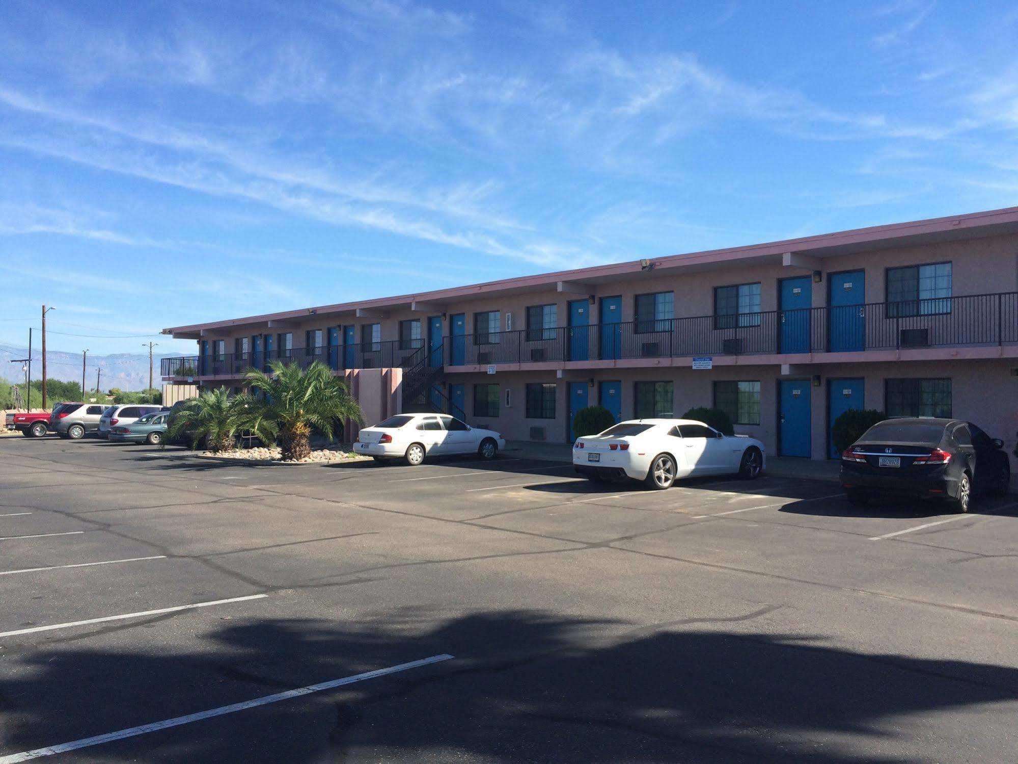 Travel Inn Tucson Zewnętrze zdjęcie